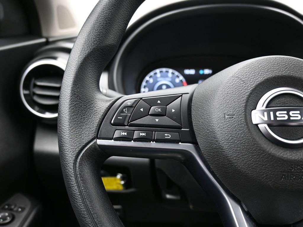 Used 2024 Nissan Kicks SV FWD image 47