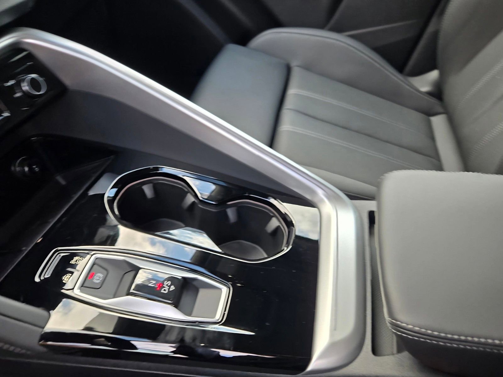 New 2025 Audi Q5 Premium Plus AWD/4WD image 24