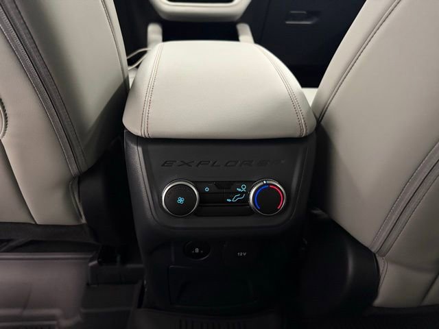New 2026 Ford Explorer Active w/ Active Comfort Package RWD image 19