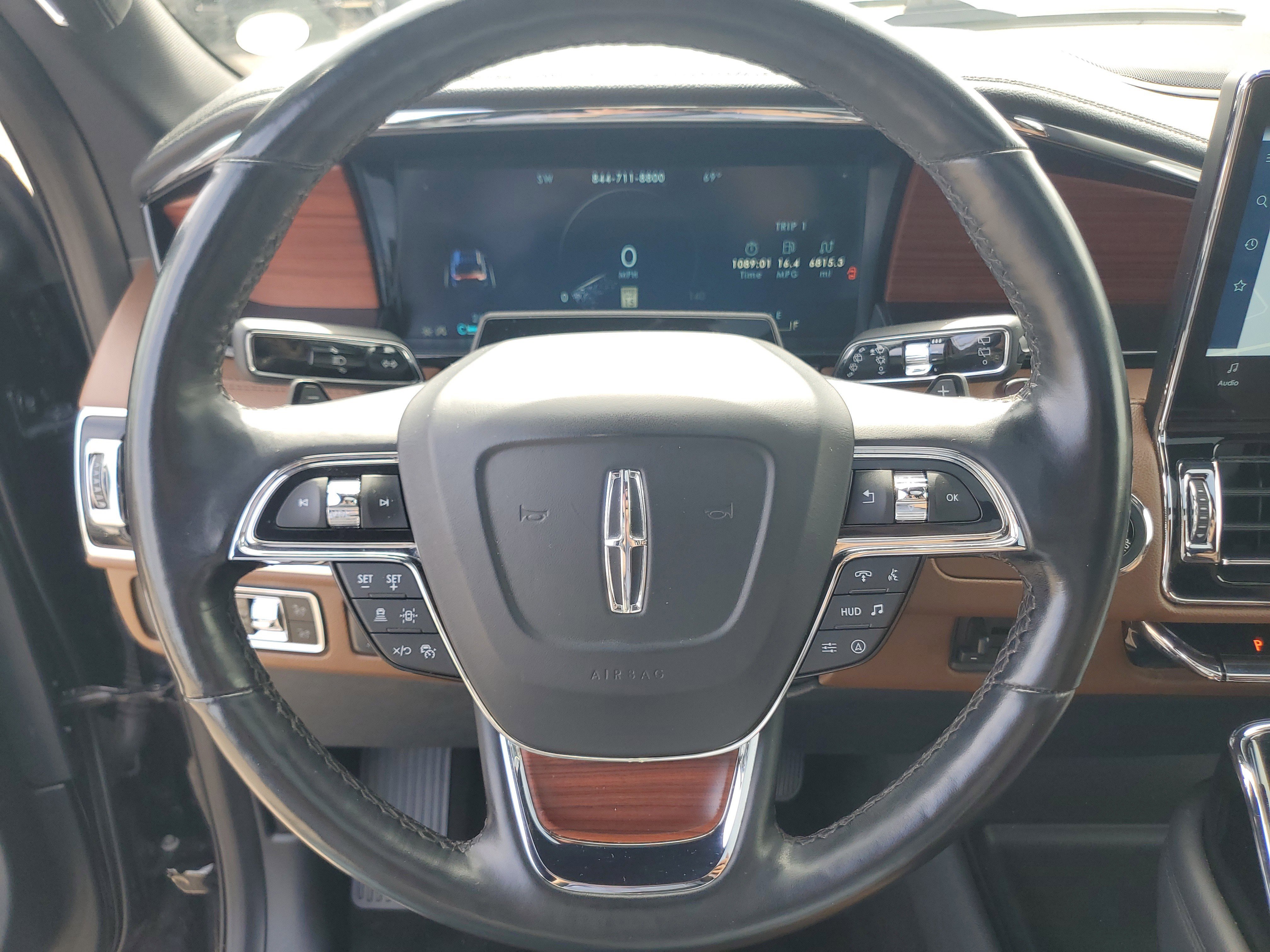 Certified 2023 Lincoln Navigator Reserve AWD/4WD image 14