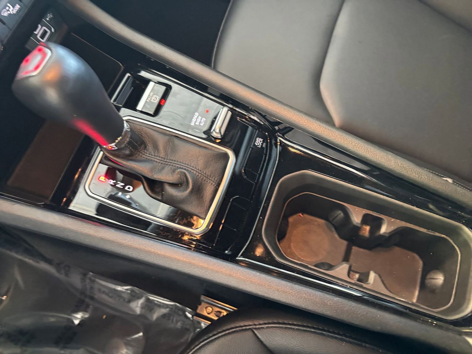 Used 2025 Jeep Compass Limited image 41