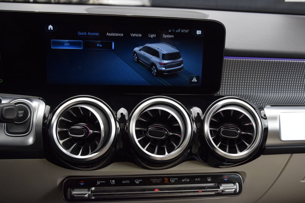 Certified 2023 Mercedes-Benz EQB 300 4MATIC w/ Exclusive Package image 31