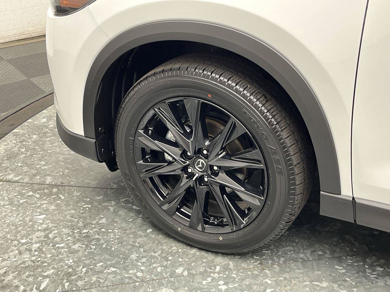 Certified 2025 MAZDA CX-5 Carbon Edition AWD/4WD image 33
