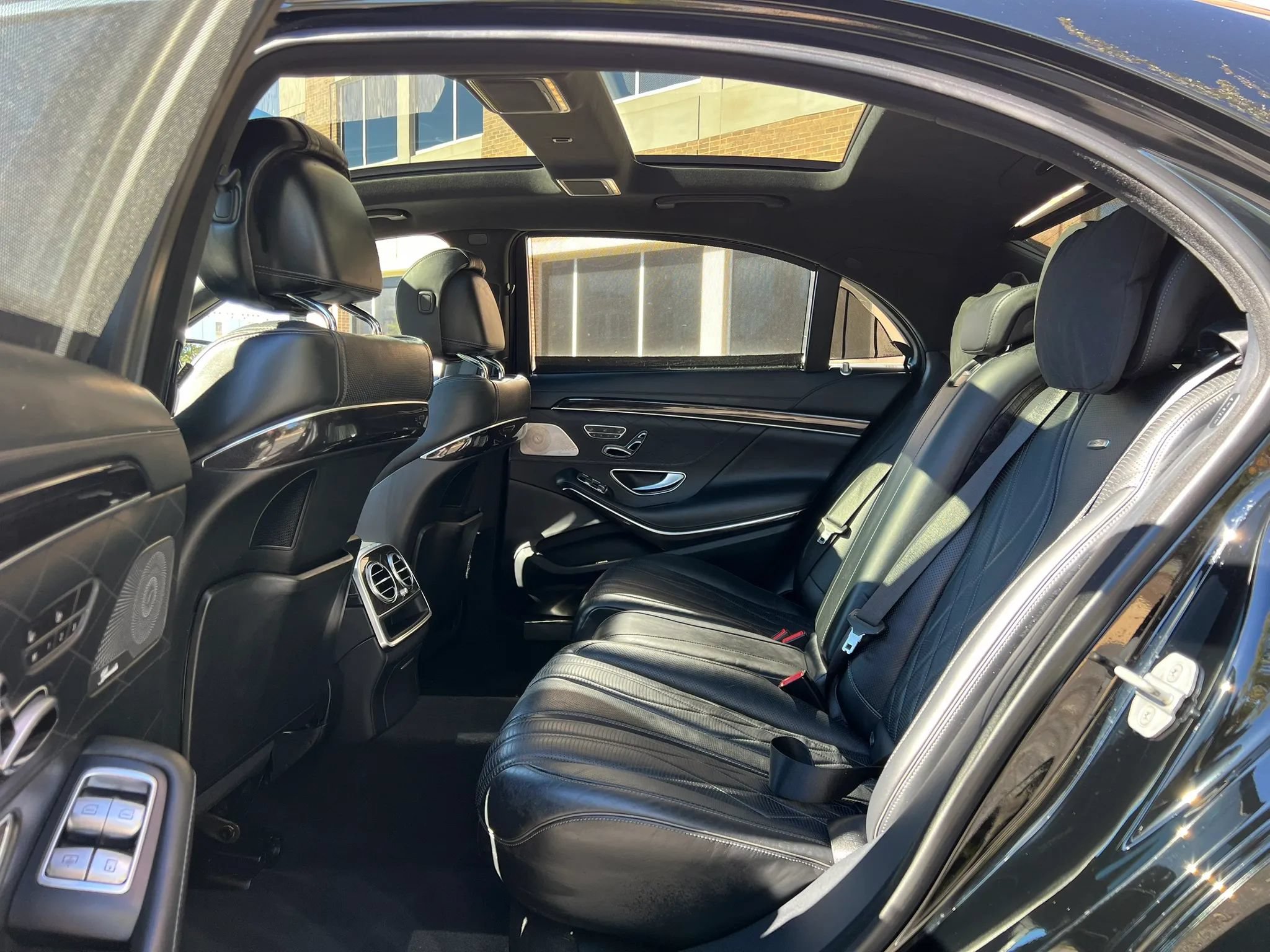 Used 2015 Mercedes-Benz S 63 AMG 4MATIC Sedan image 21