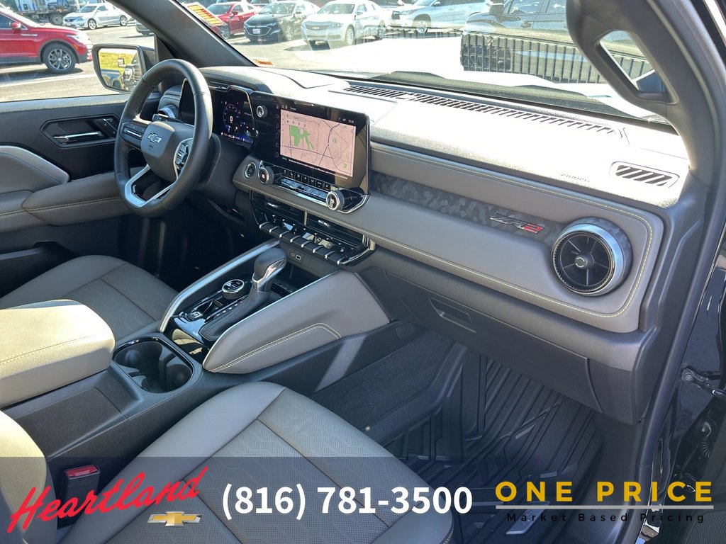 Used 2024 Chevrolet Colorado ZR2 w/ ZR2 Convenience Package III image 59