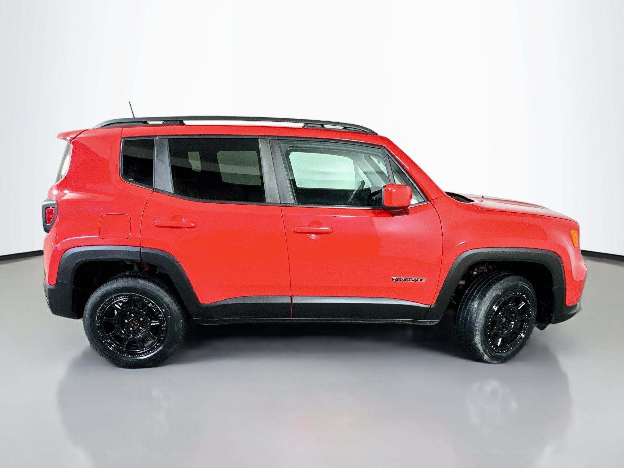 Used 2020 Jeep Renegade Latitude w/ Cold Weather Group AWD/4WD image 8