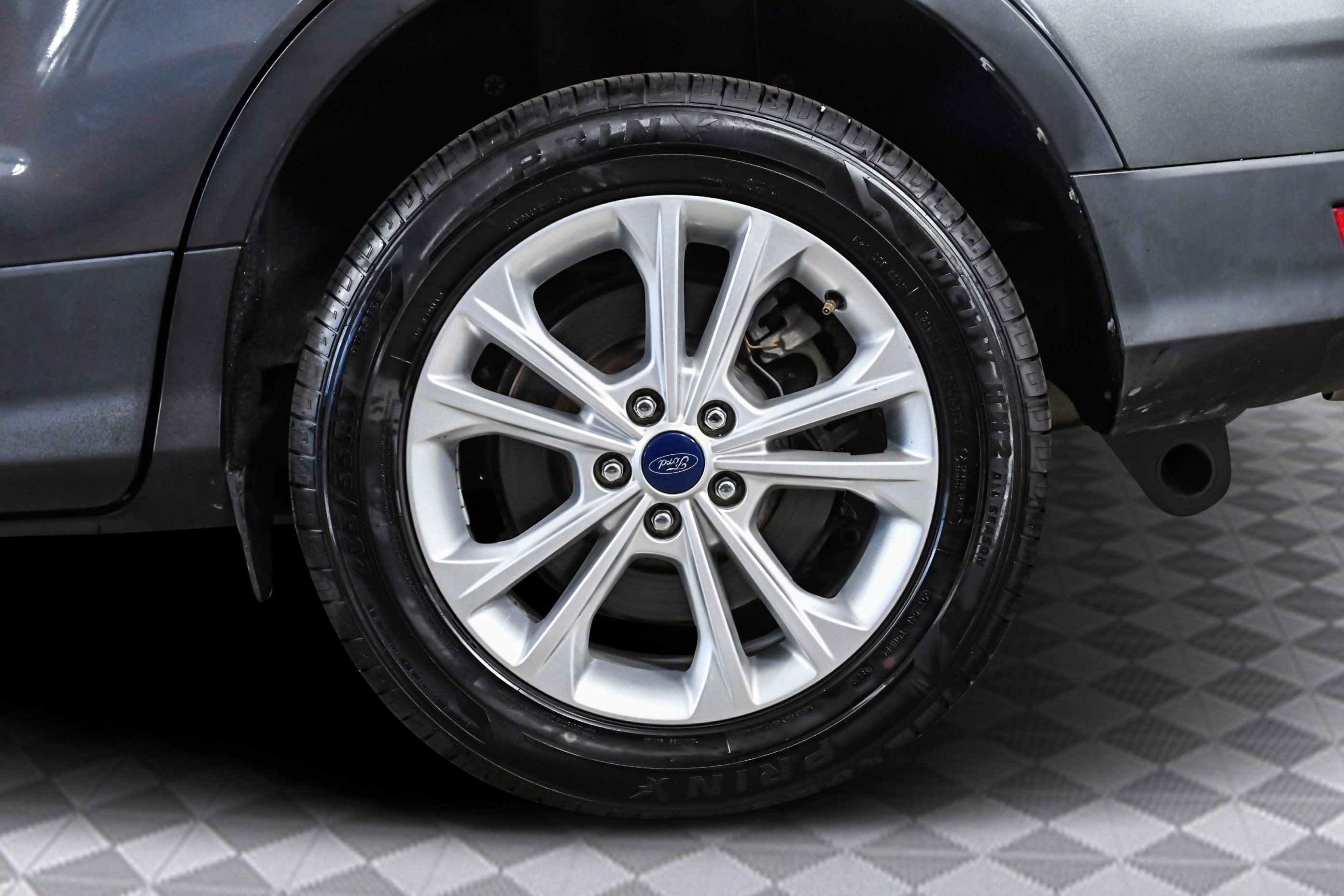 Used 2017 Ford Escape SE image 34