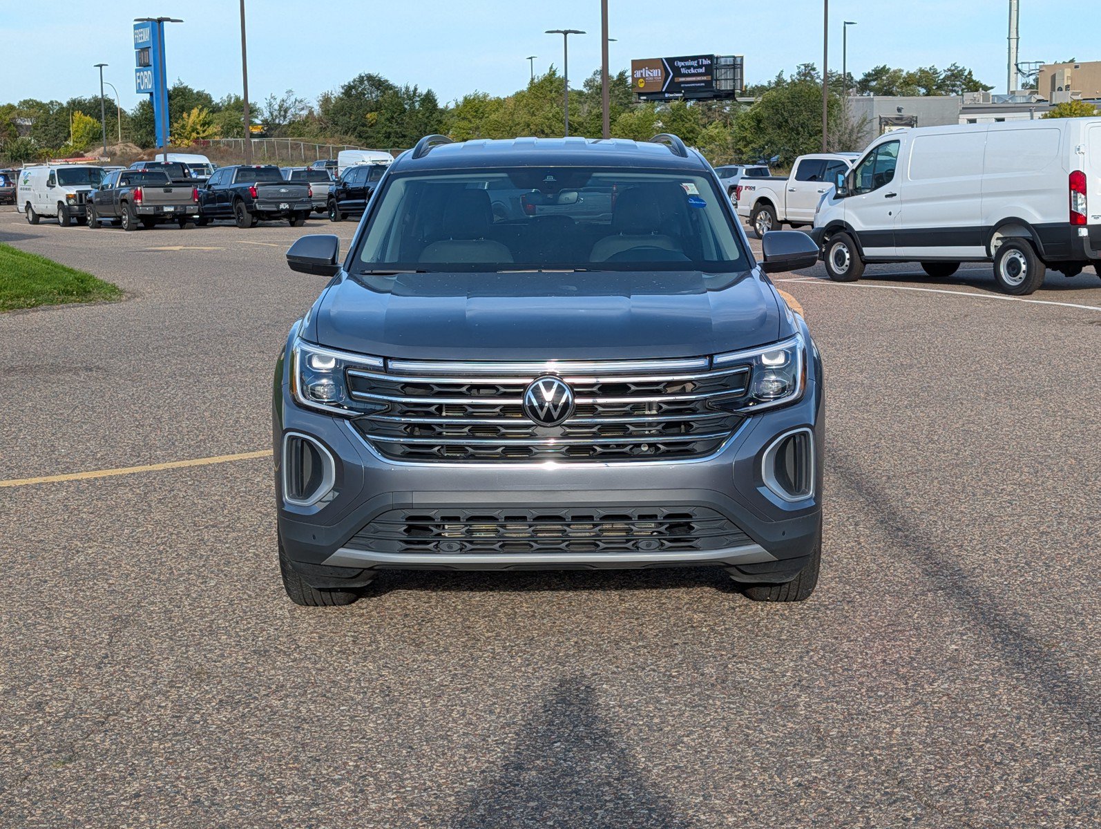 Used 2025 Volkswagen Atlas SE AWD/4WD image 8