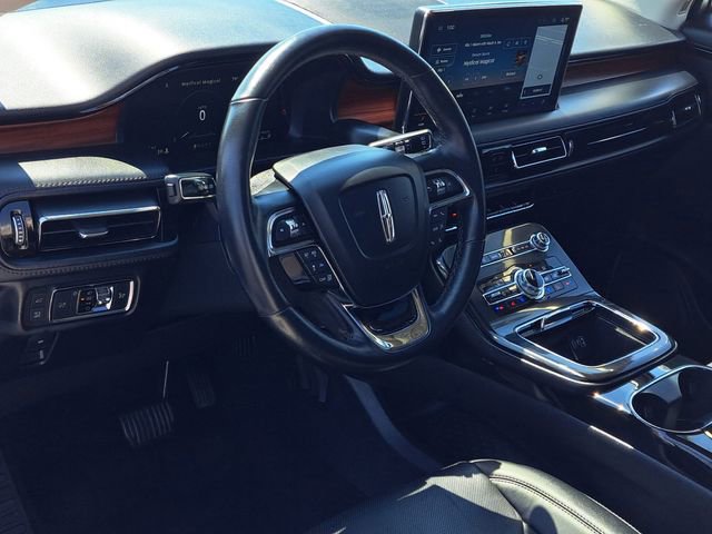 Certified 2022 Lincoln Nautilus Reserve w/ Equipment Group 201A image 9