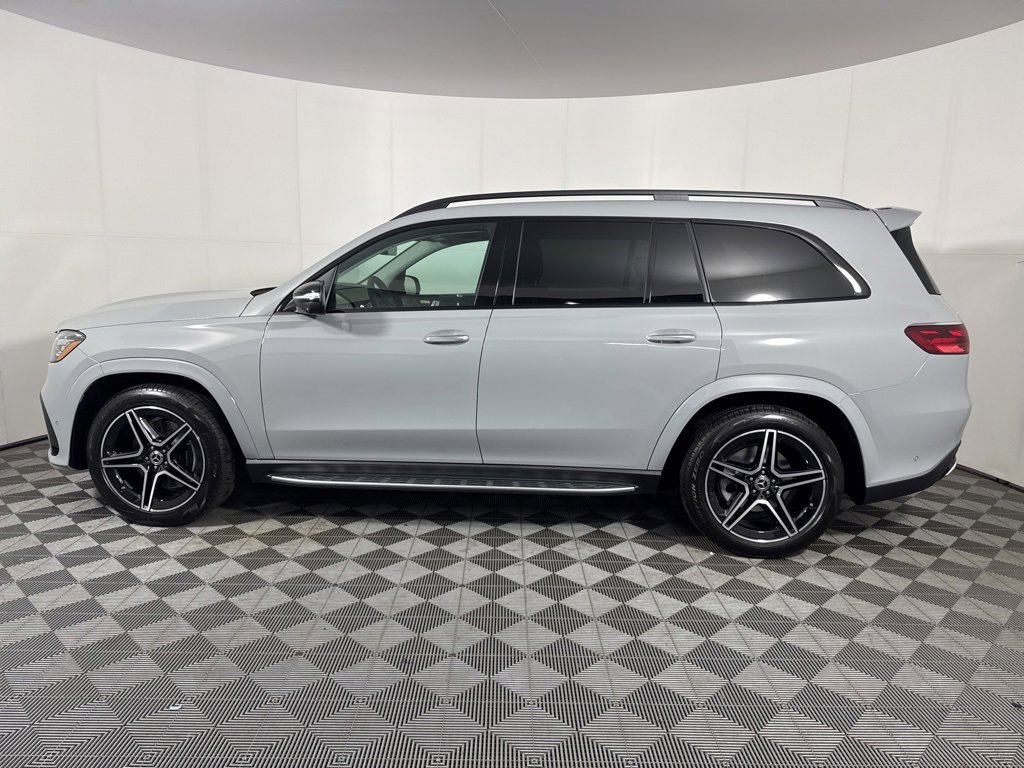 New 2026 Mercedes-Benz GLS 450 4MATIC image 2