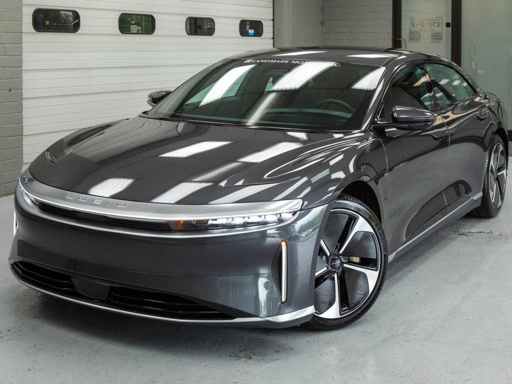 Used 2024 Lucid Air Touring AWD/4WD image 29