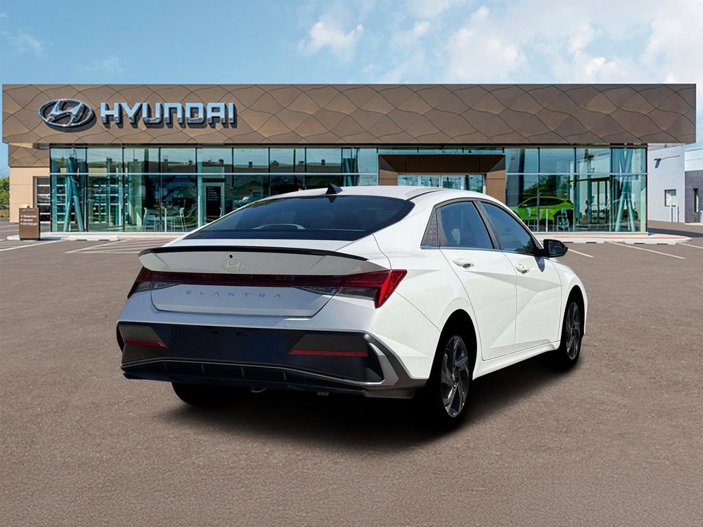 New 2026 Hyundai Elantra SEL Sport image 7
