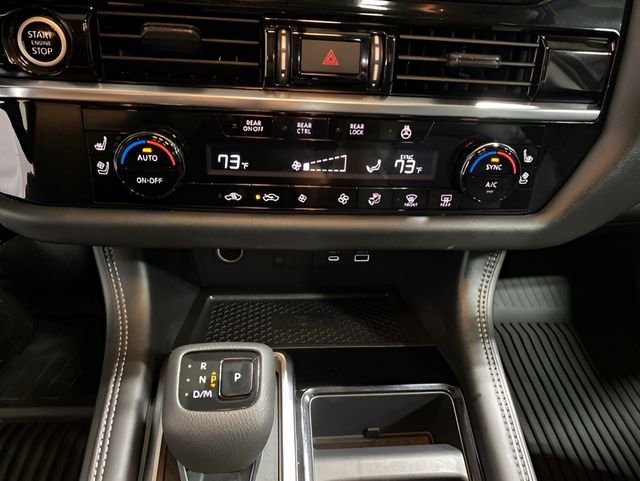 Used 2024 Nissan Pathfinder Platinum AWD/4WD image 20