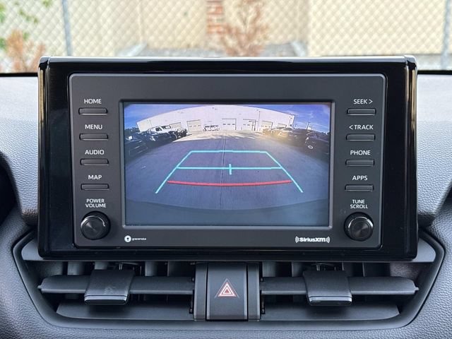 Used 2022 Toyota RAV4 XLE AWD/4WD image 30