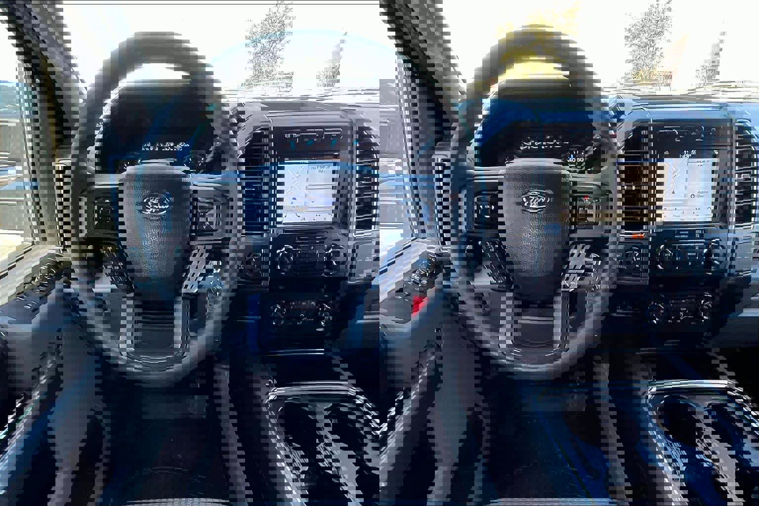 Used 2019 Ford F250 XLT w/ XLT Premium Package image 5