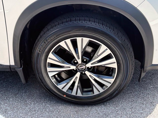 Used 2021 Nissan Rogue SV AWD/4WD image 10