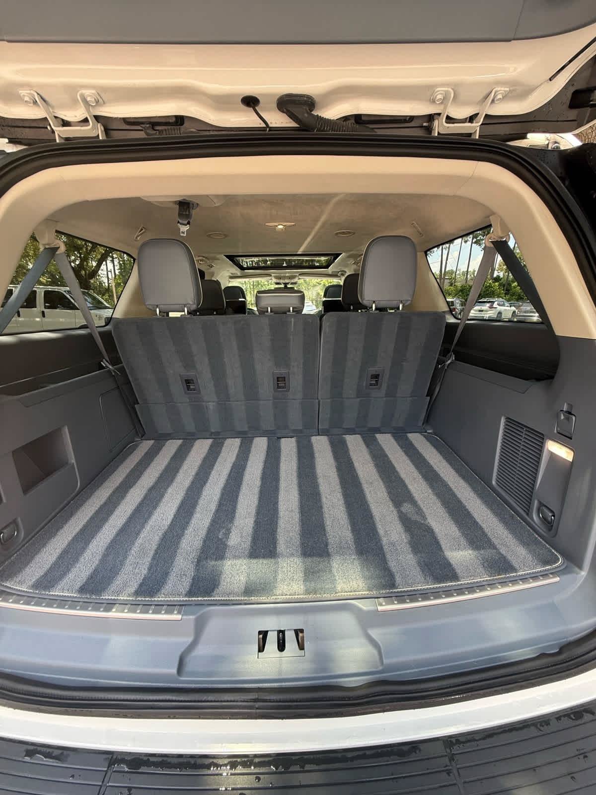 Used 2023 Lincoln Navigator L Black Label AWD/4WD image 19