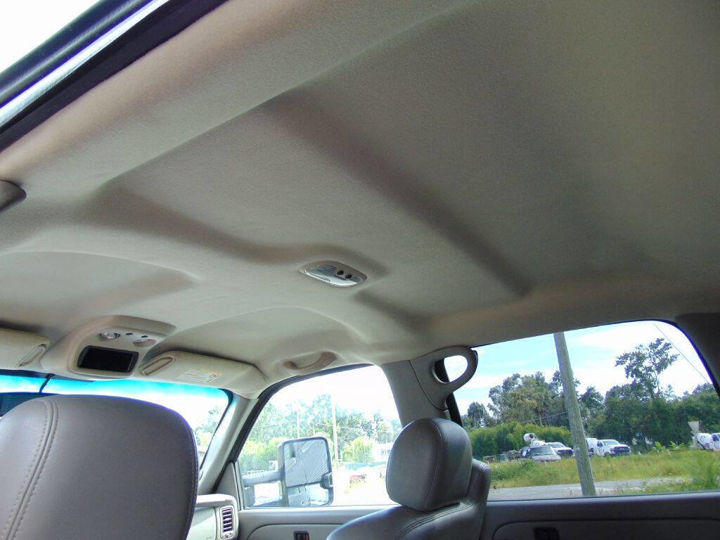 Used 2005 Chevrolet Silverado 2500 LS w/ Heavy-Duty Power Package image 20