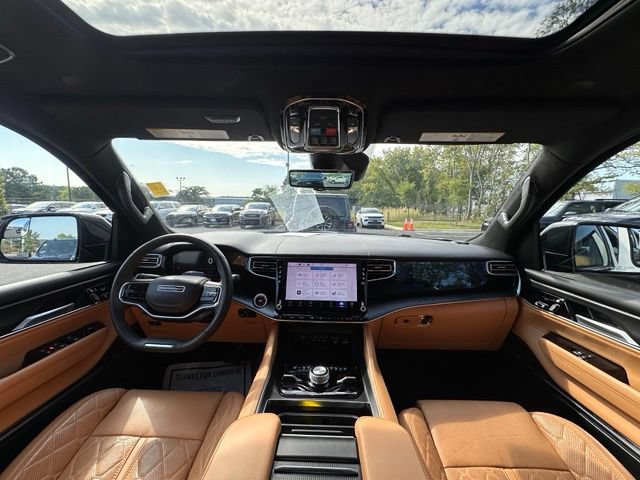 Used 2025 Jeep Grand Wagoneer Series III w/ Rear Seat Video Group 1 AWD/4WD image 2