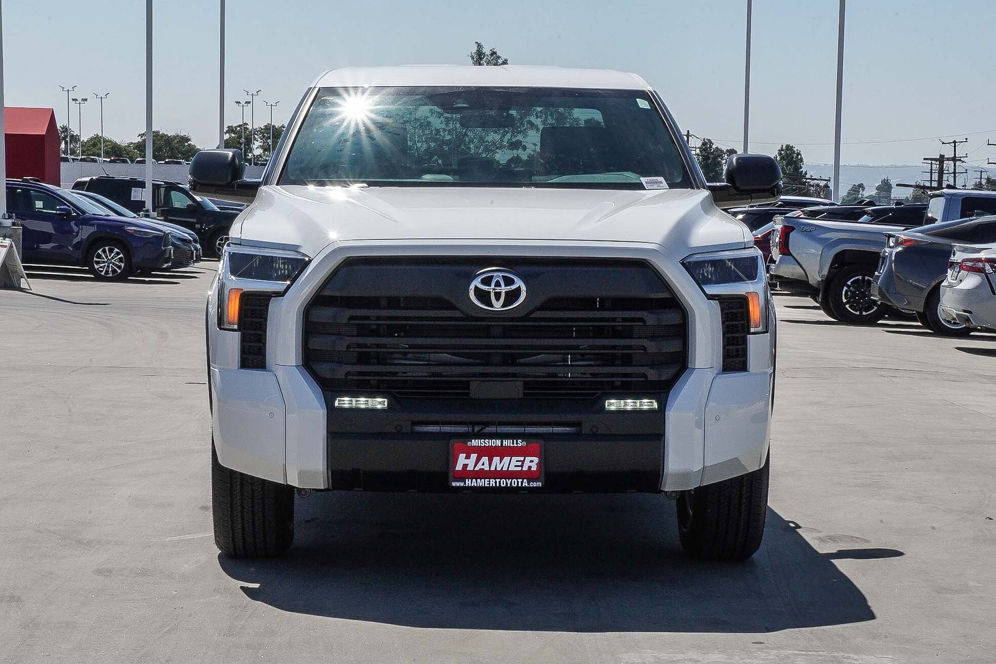 New 2026 Toyota Tundra SR5 image 2