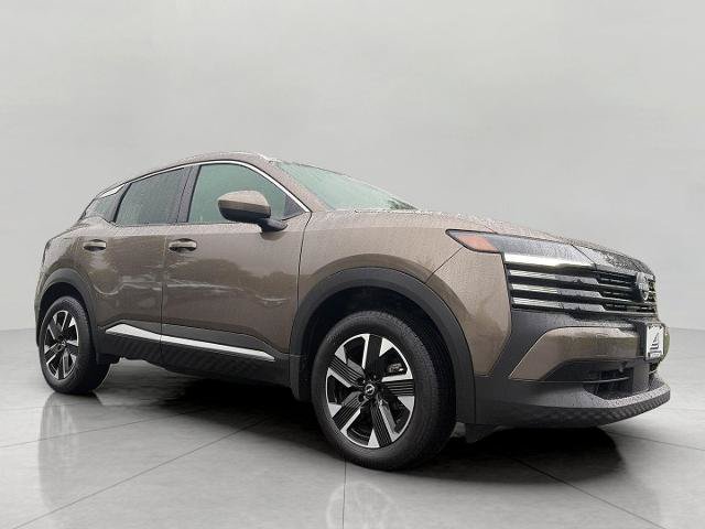 Certified 2025 Nissan Kicks SV w/ SV Premium Package AWD/4WD image 1
