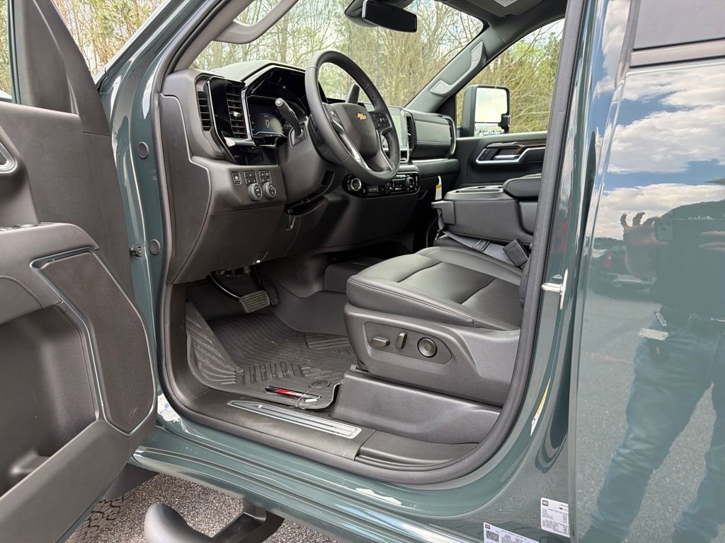 New 2025 Chevrolet Silverado 2500 LT w/ All Star Edition image 13