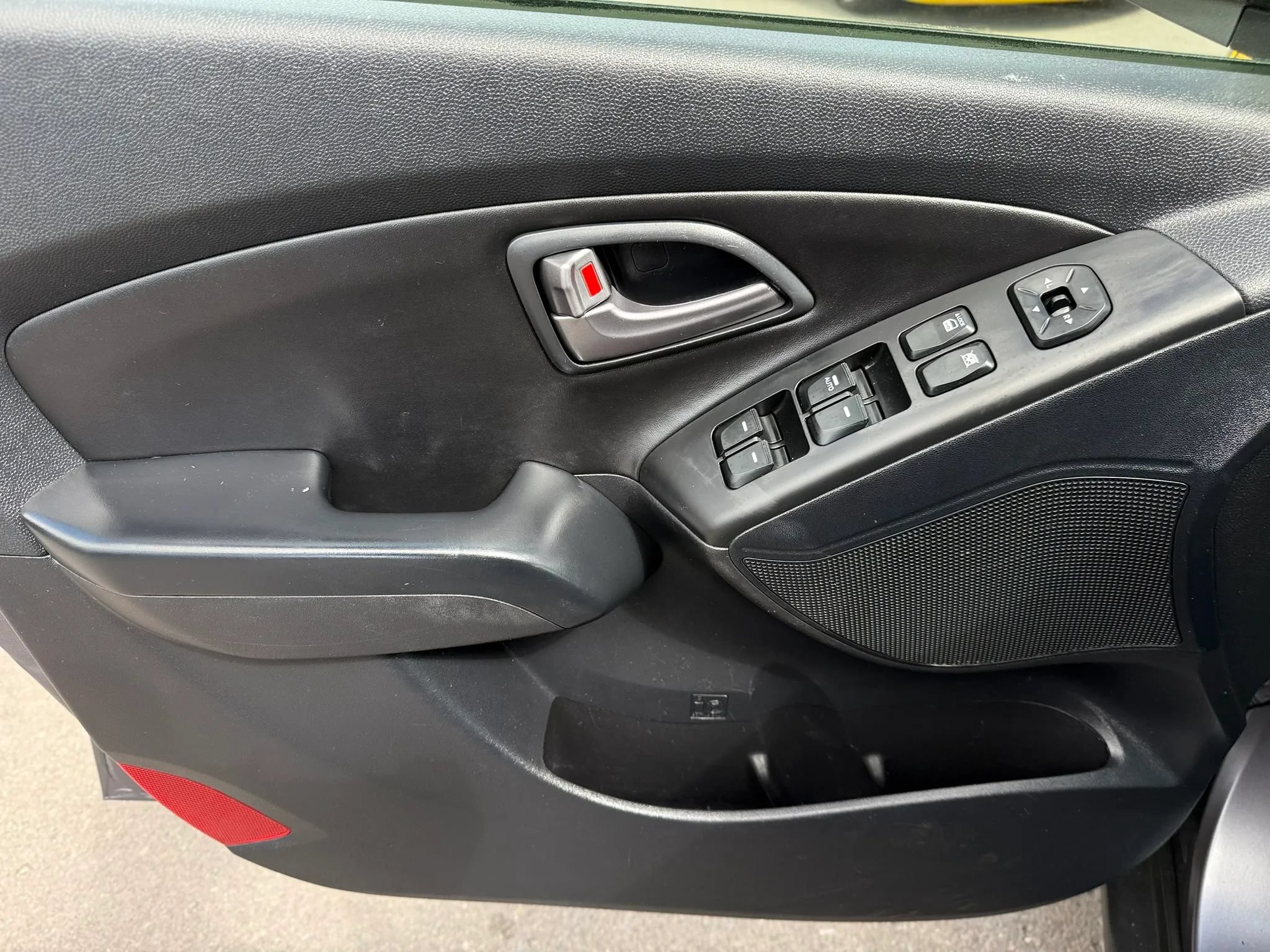 Used 2014 Hyundai Tucson SE AWD/4WD image 13