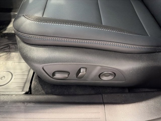 New 2026 Chevrolet Equinox EV LT image 10