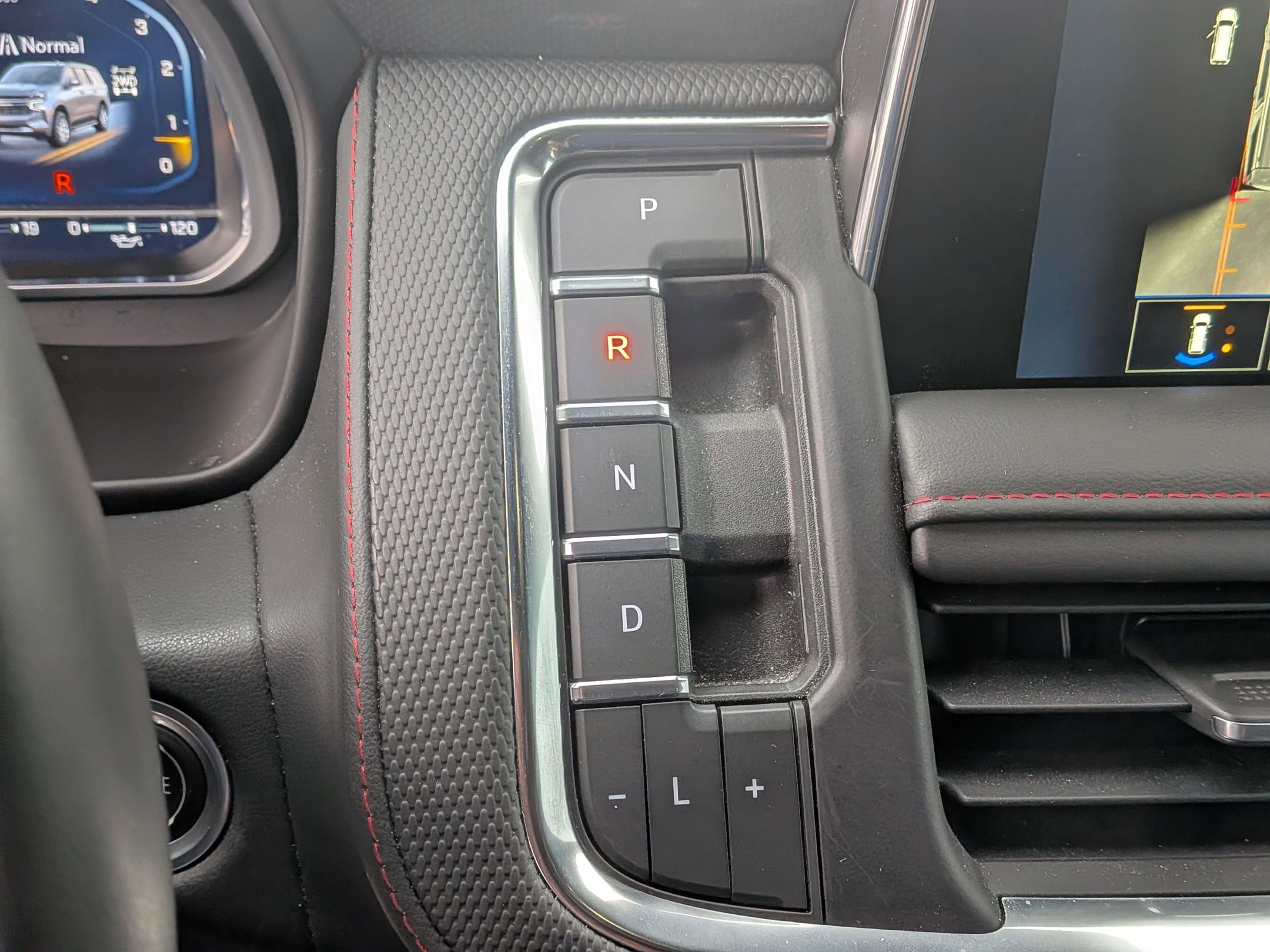 Certified 2023 Chevrolet Suburban RST w/ Luxury Package image 31