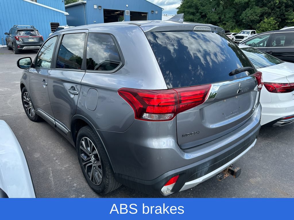 Used 2018 Mitsubishi Outlander AWD image 6