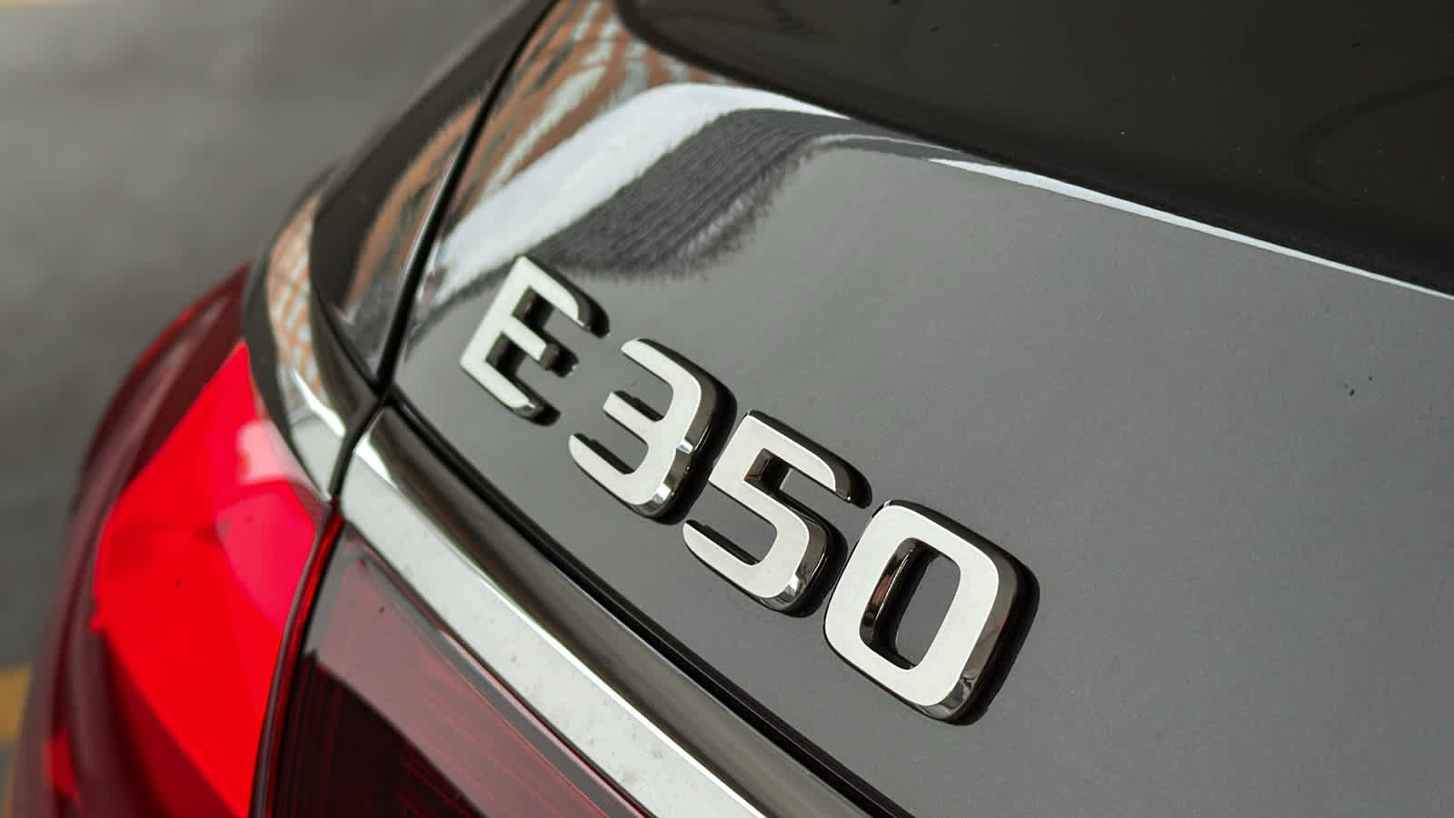 New 2026 Mercedes-Benz E 350 4MATIC Sedan image 10