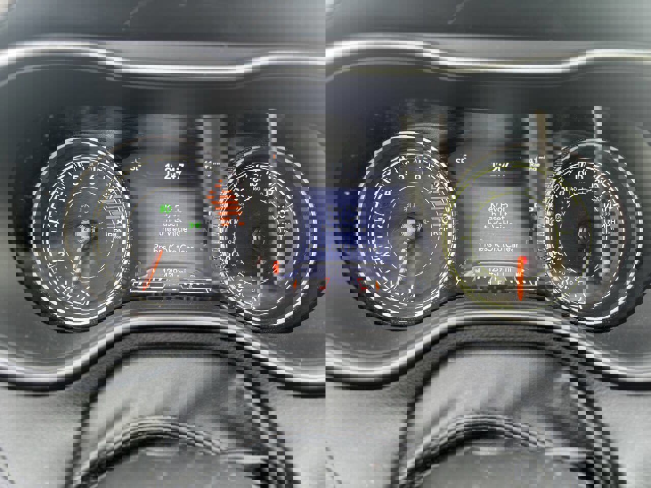 Used 2019 Jeep Cherokee Limited image 15