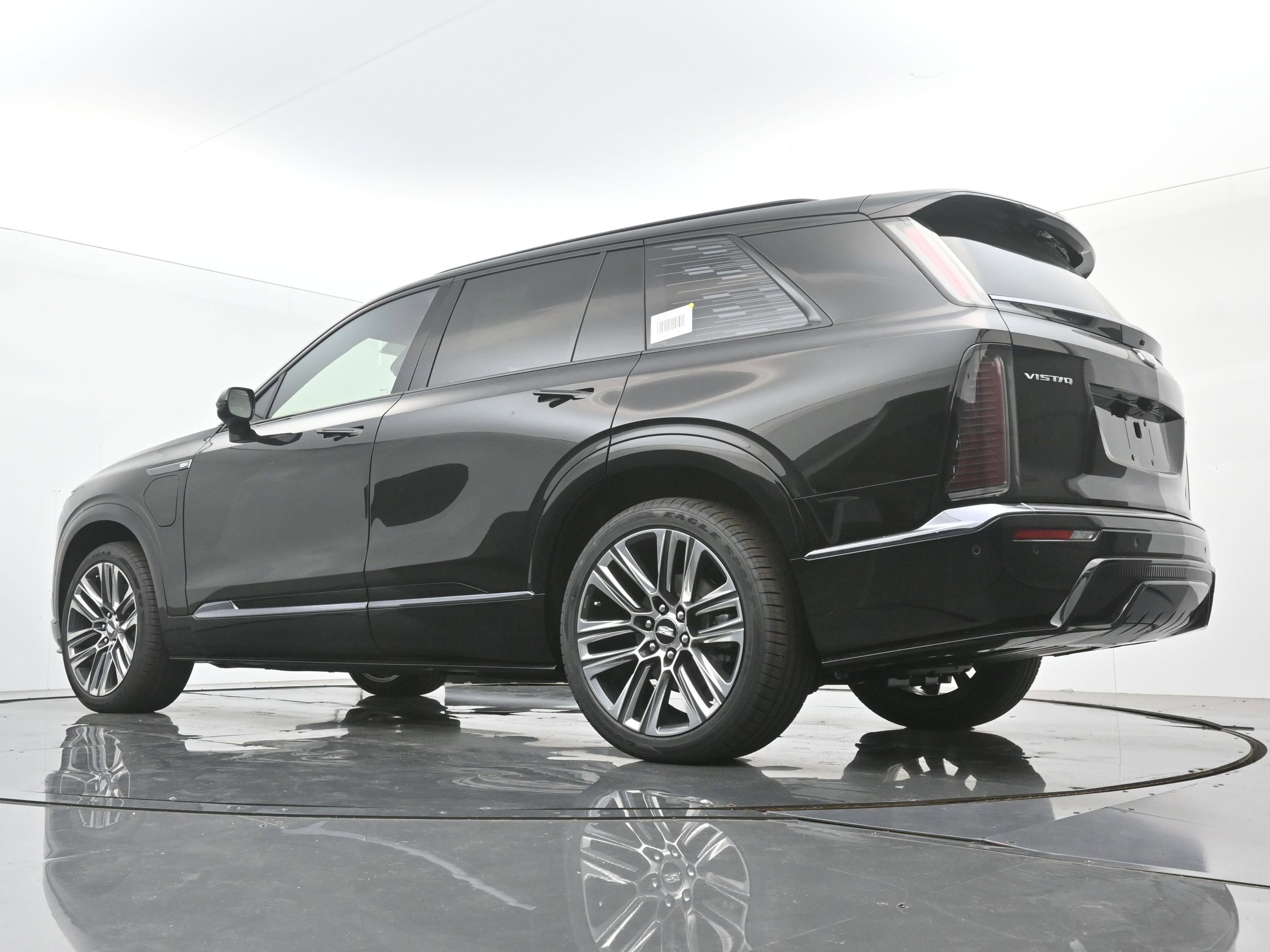 New 2026 Cadillac Vistiq Platinum w/ LPO, Floor Liner Package image 17