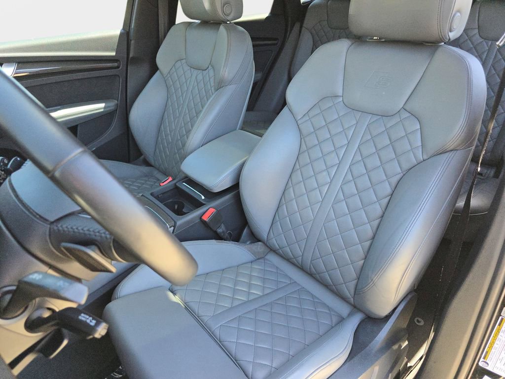 Used 2018 Audi SQ5 Premium Plus w/ Navigation Package AWD/4WD image 18