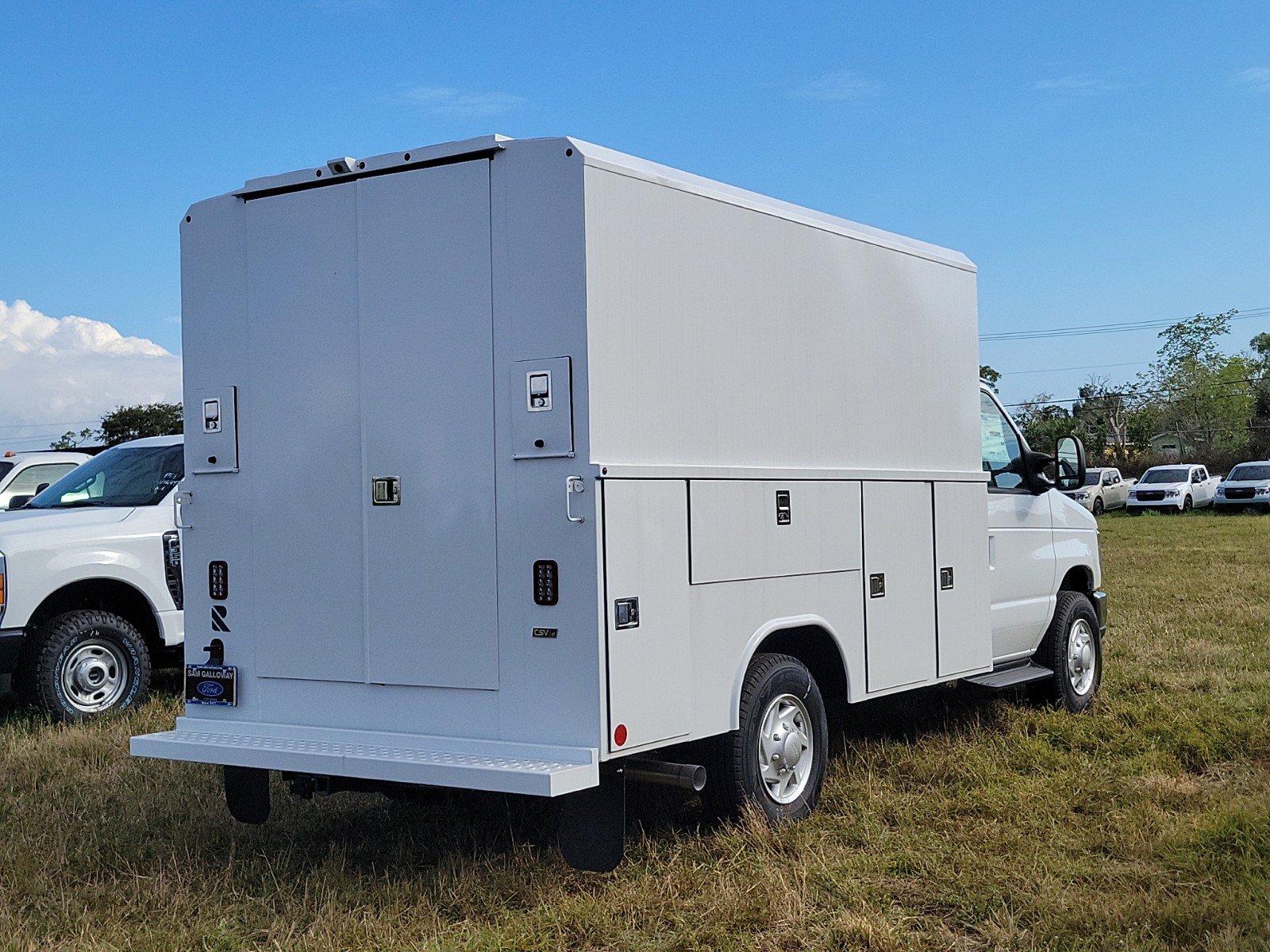 New 2025 Ford E-350 and Econoline 350 Super Duty w/ Power Equipment Group RWD image 8