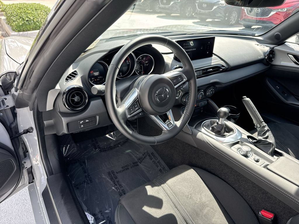 Used 2025 MAZDA MX-5 Miata Club RWD image 18