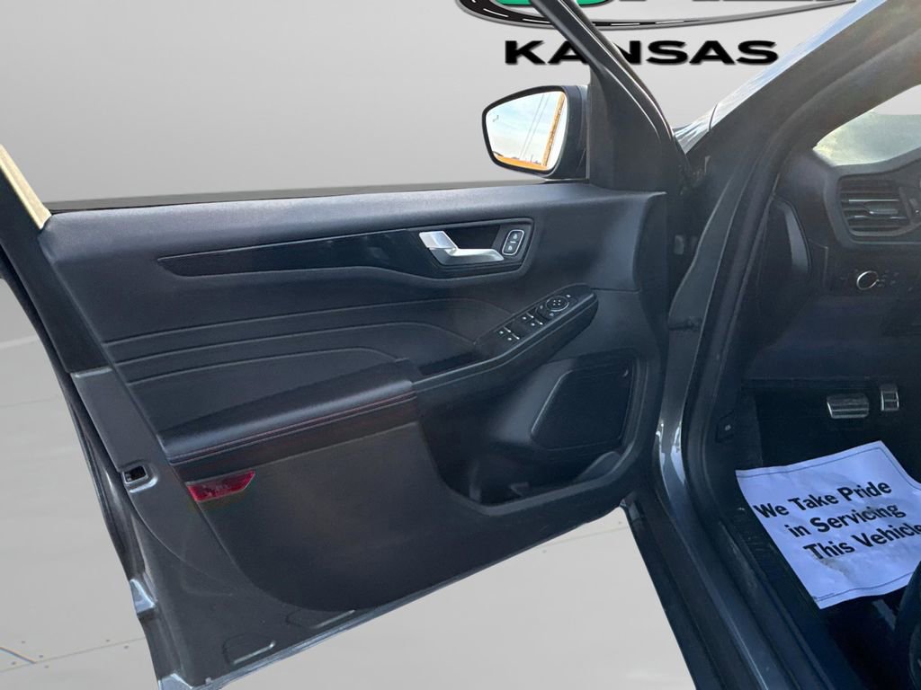 Used 2024 Ford Escape ST-Line w/ Tech Pack #1 image 29