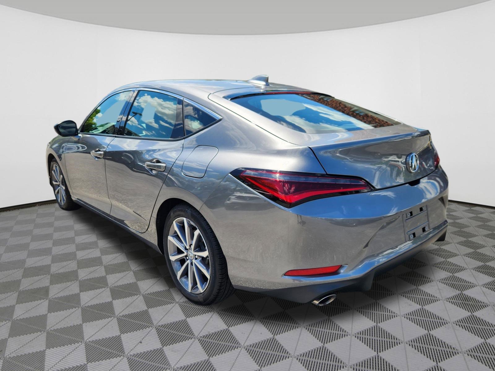 Used 2025 Acura Integra FWD image 3