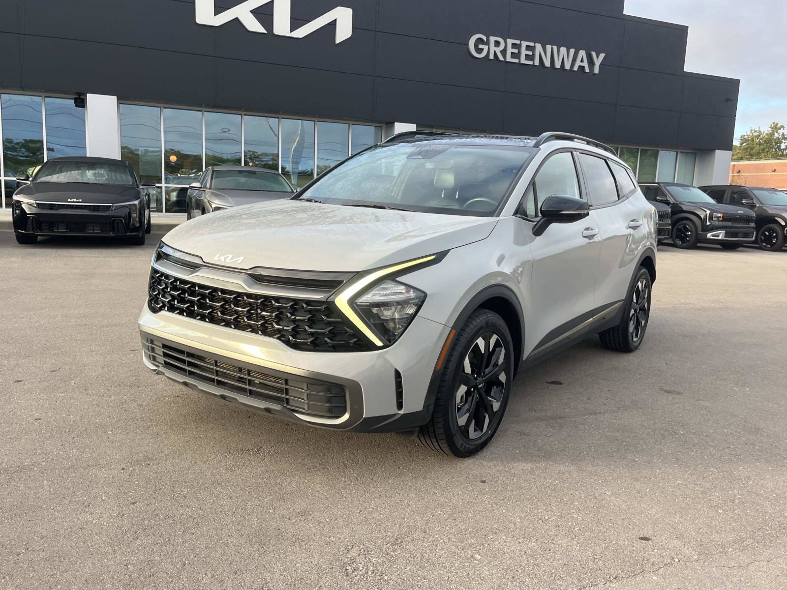 Used 2023 Kia Sportage X-Line w/ X-Line Premium Package AWD/4WD image 7