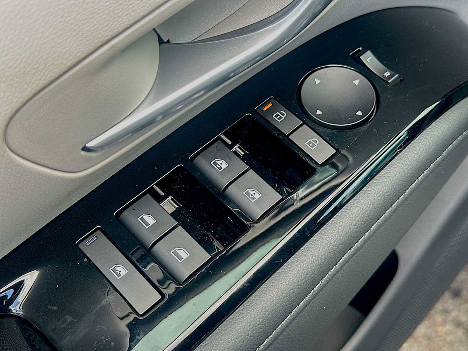 New 2026 Hyundai Tucson Limited AWD/4WD image 7