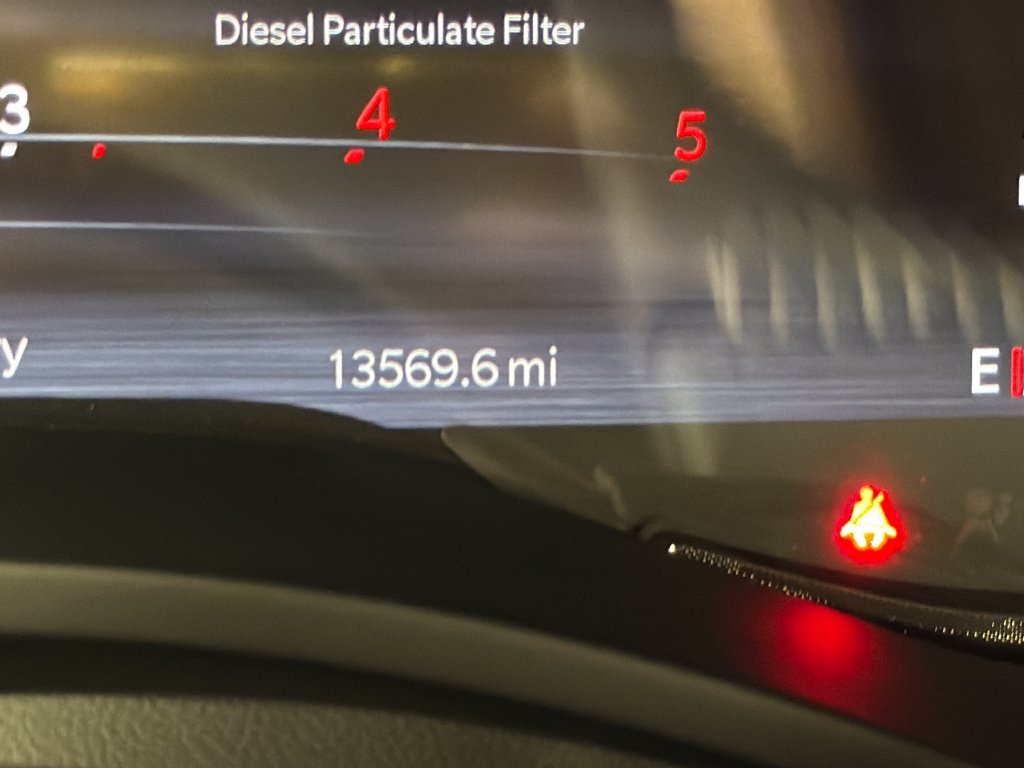 Used 2026 RAM 3500 Limited AWD/4WD image 12