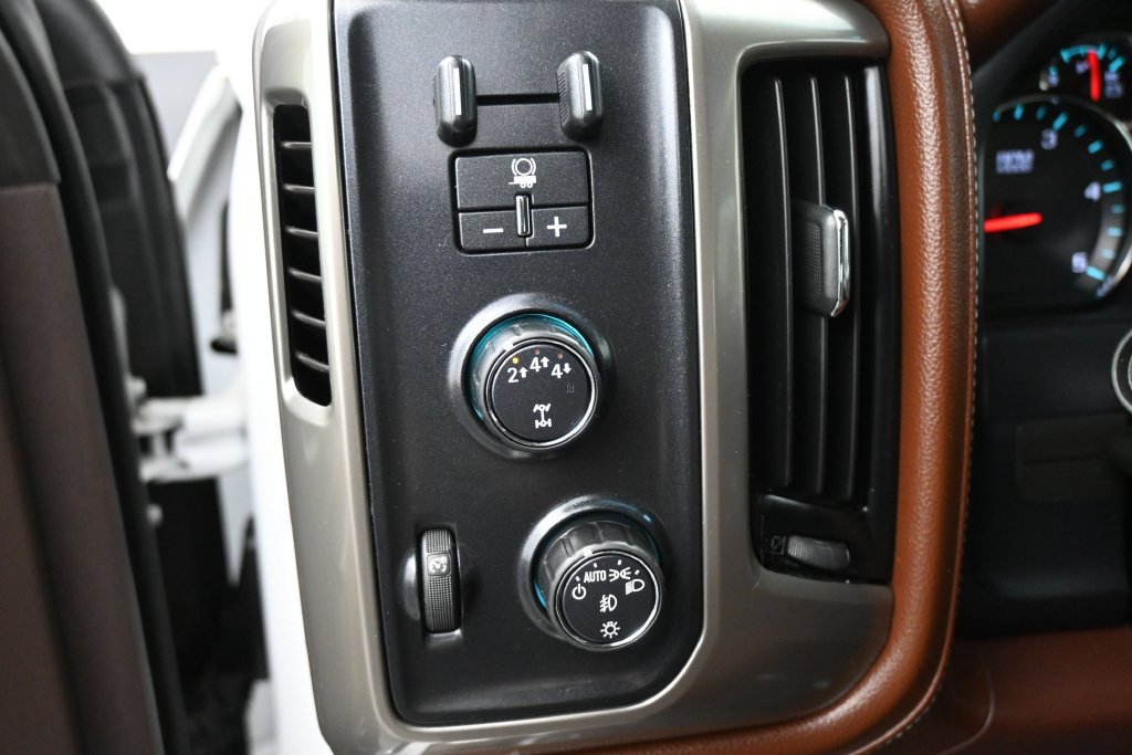 Used 2019 Chevrolet Silverado 2500 High Country w/ Duramax Plus Package AWD/4WD image 6