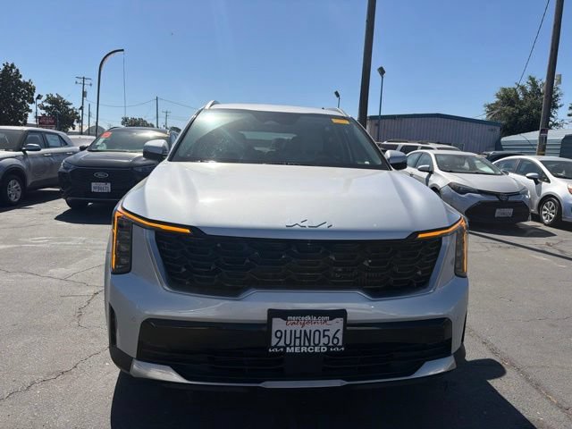 Used 2025 Kia Sorento EX FWD image 2