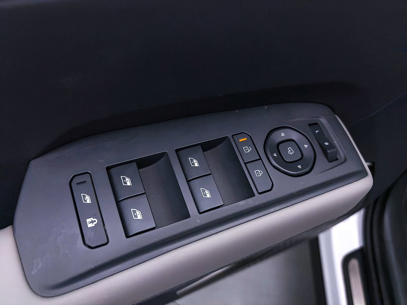 Used 2026 Kia EV9 Land AWD/4WD image 19