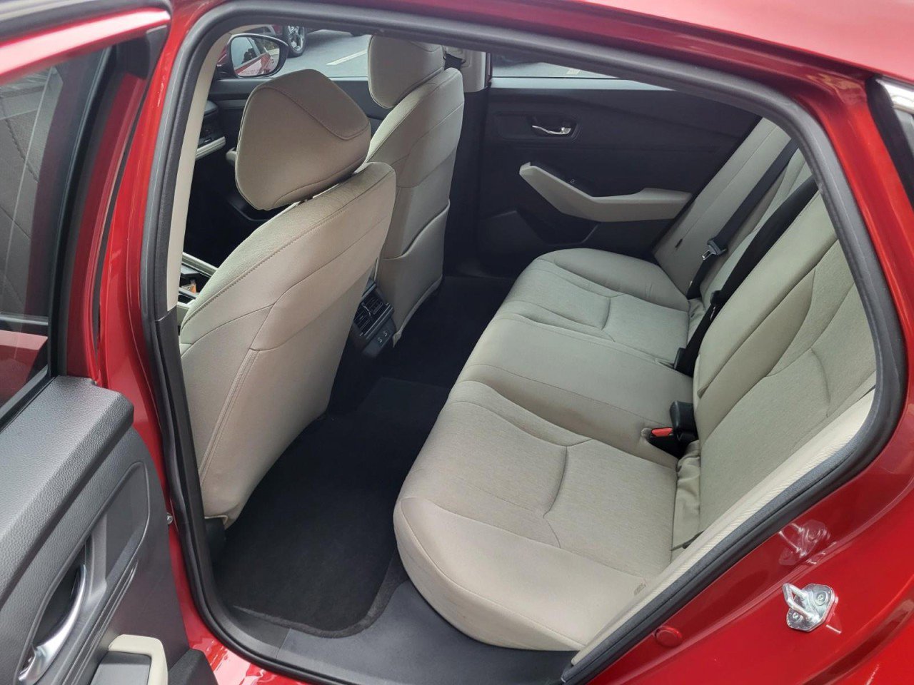 Used 2025 Honda Accord LX image 13