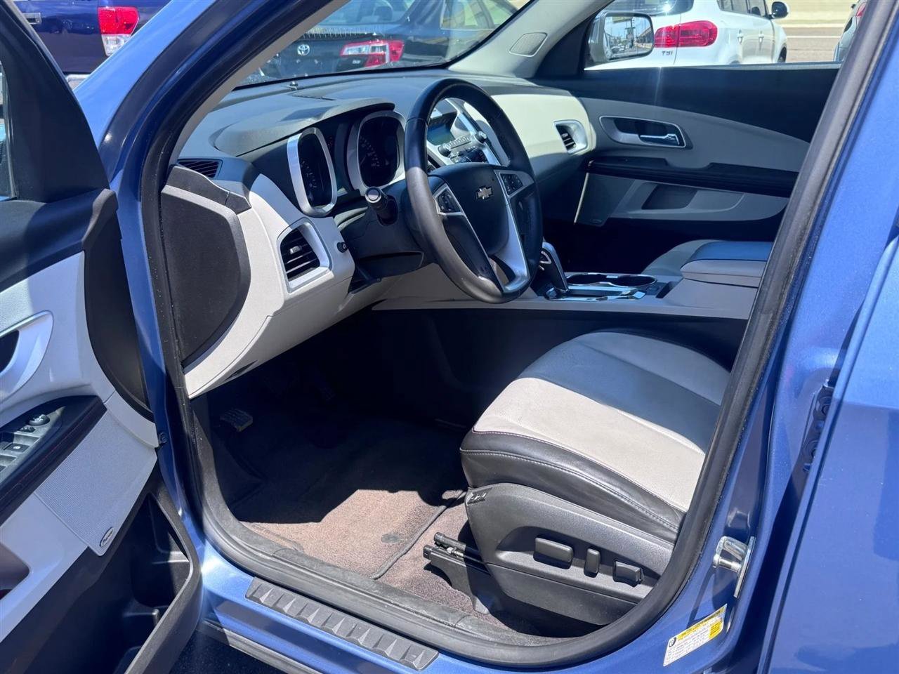 Used 2011 Chevrolet Equinox LTZ FWD image 20