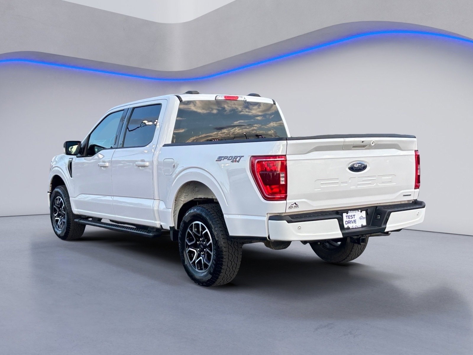 Used 2021 Ford F150 XLT w/ Equipment Group 302A High image 10