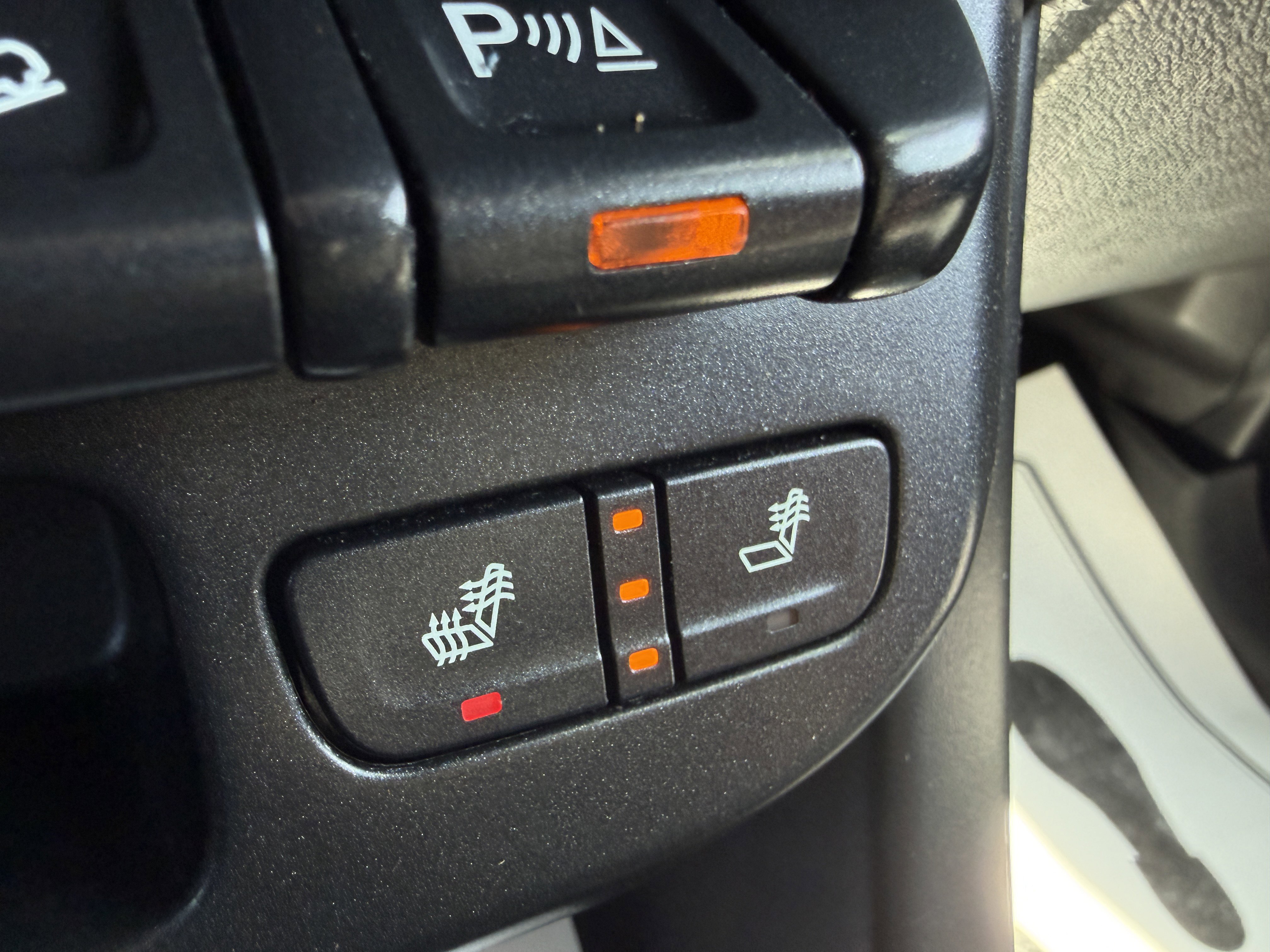 Used 2020 Chevrolet Colorado Z71 AWD/4WD image 18