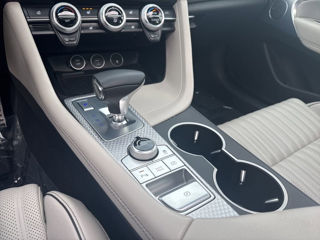 Used 2023 Genesis G70 3.3T w/ Sport Advanced Package image 23