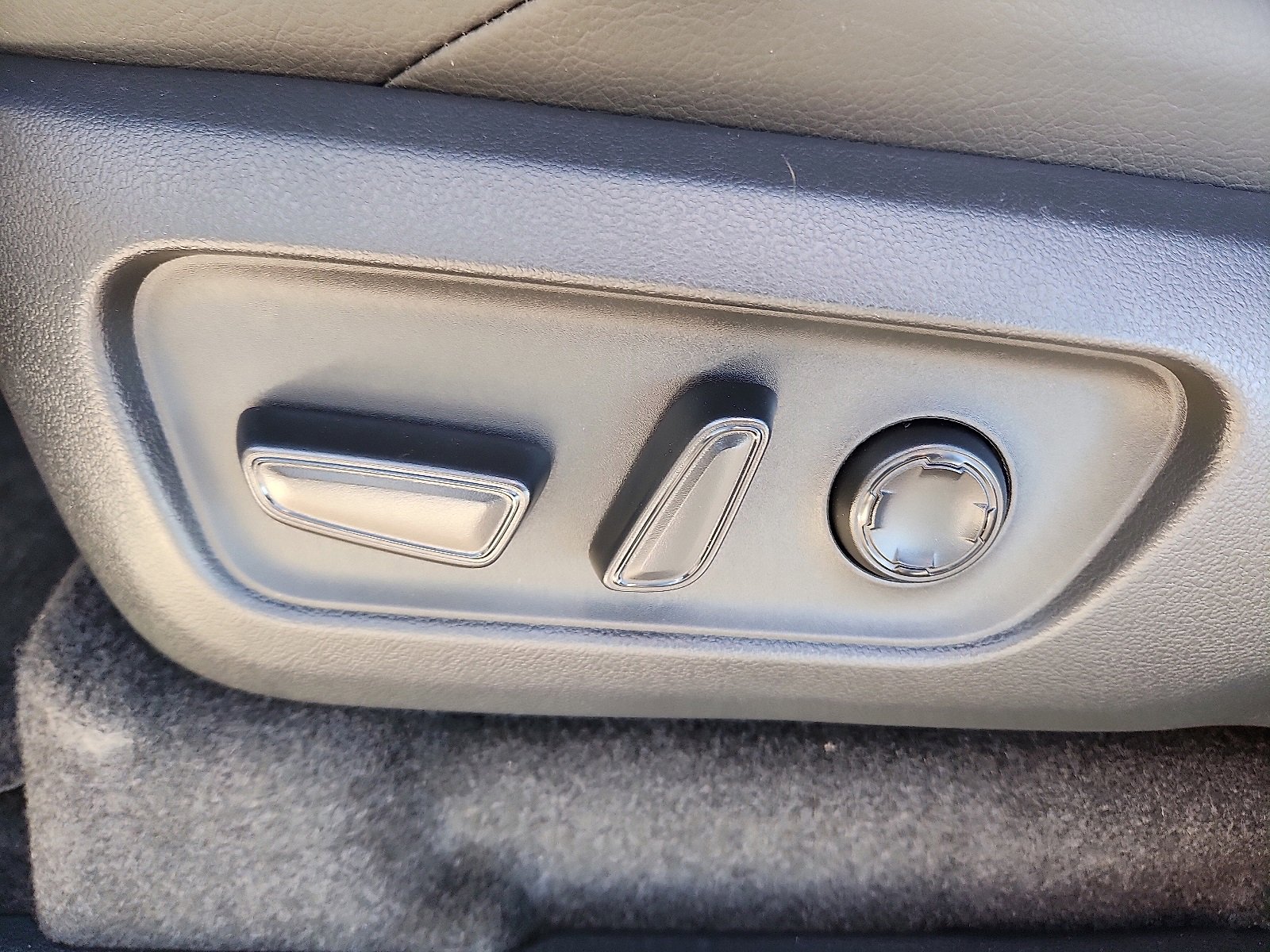 New 2025 Toyota 4Runner TRD Off-Road Premium image 12